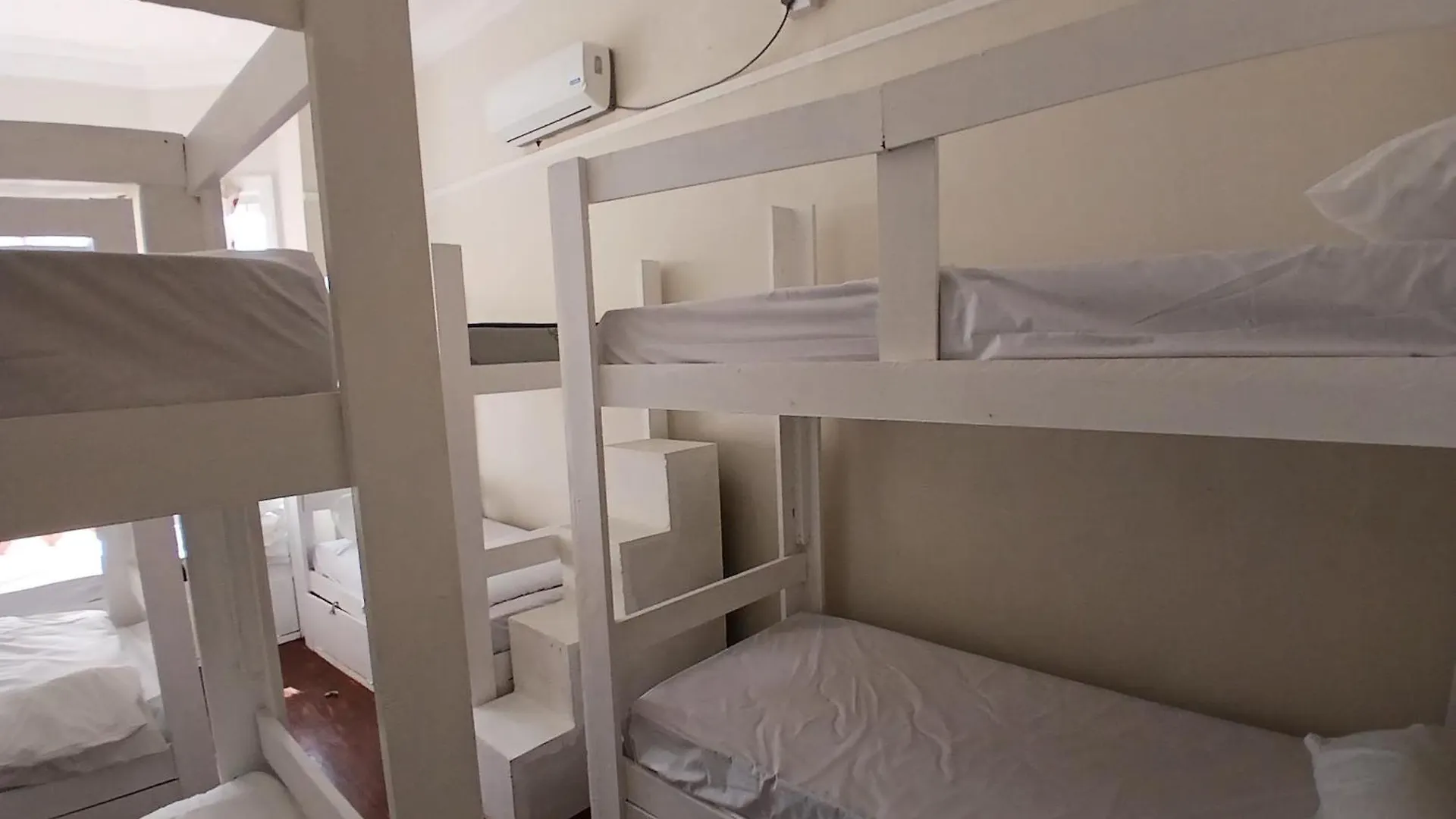 Hostel Victoria Street Backpackers -Saltriver Cape Town